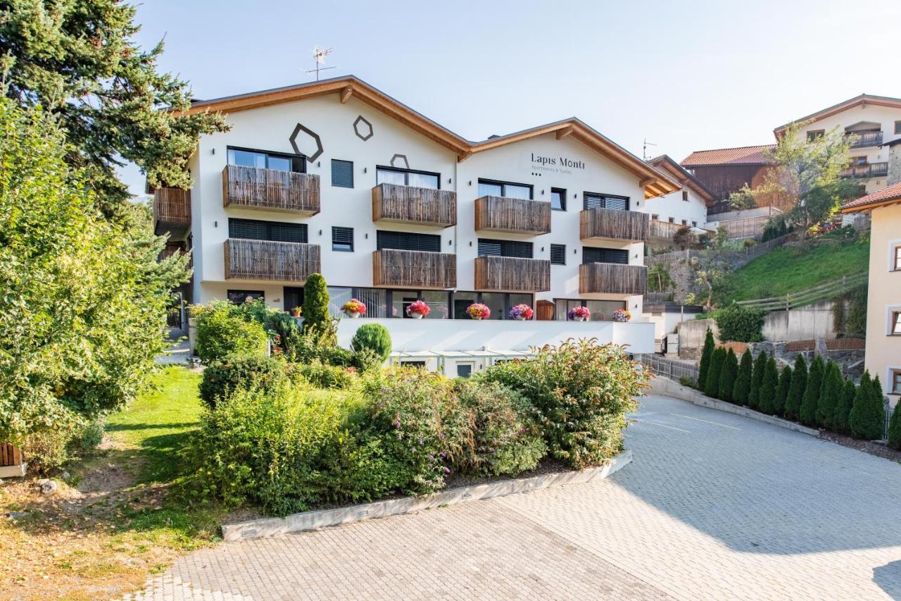 Lapis Monti - Apartments & Suites Burgusio Exterior photo
